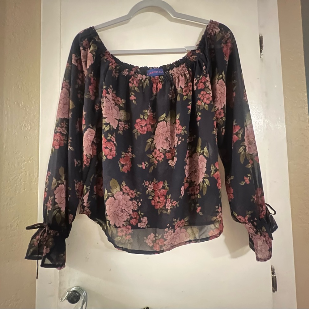 Aeropostal blouse/top